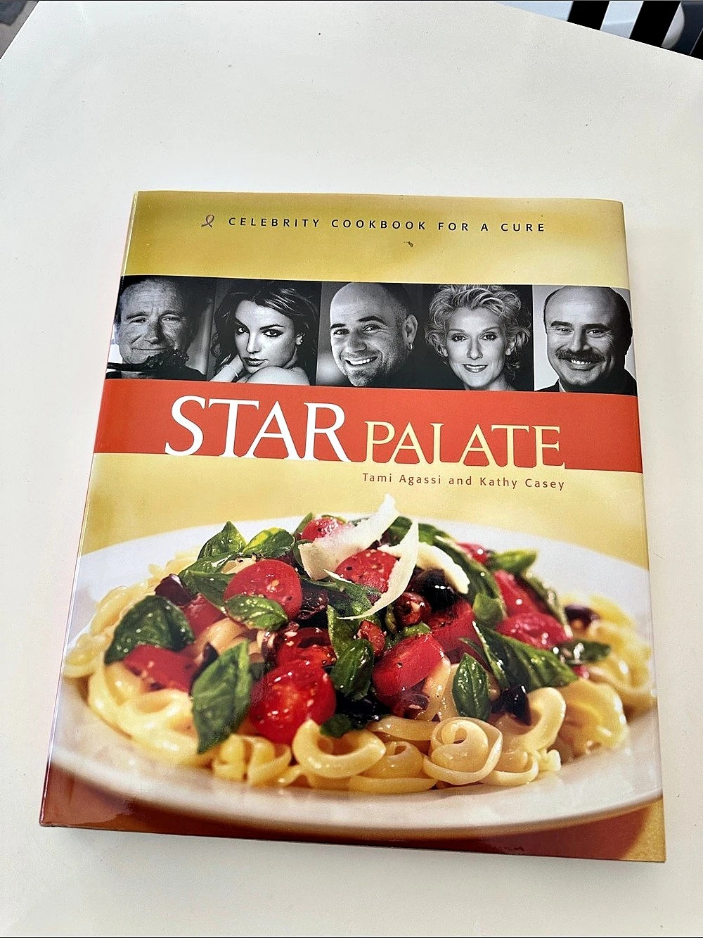 Star Palate: Celebrity Cookbook for a Cure Yellow & Red